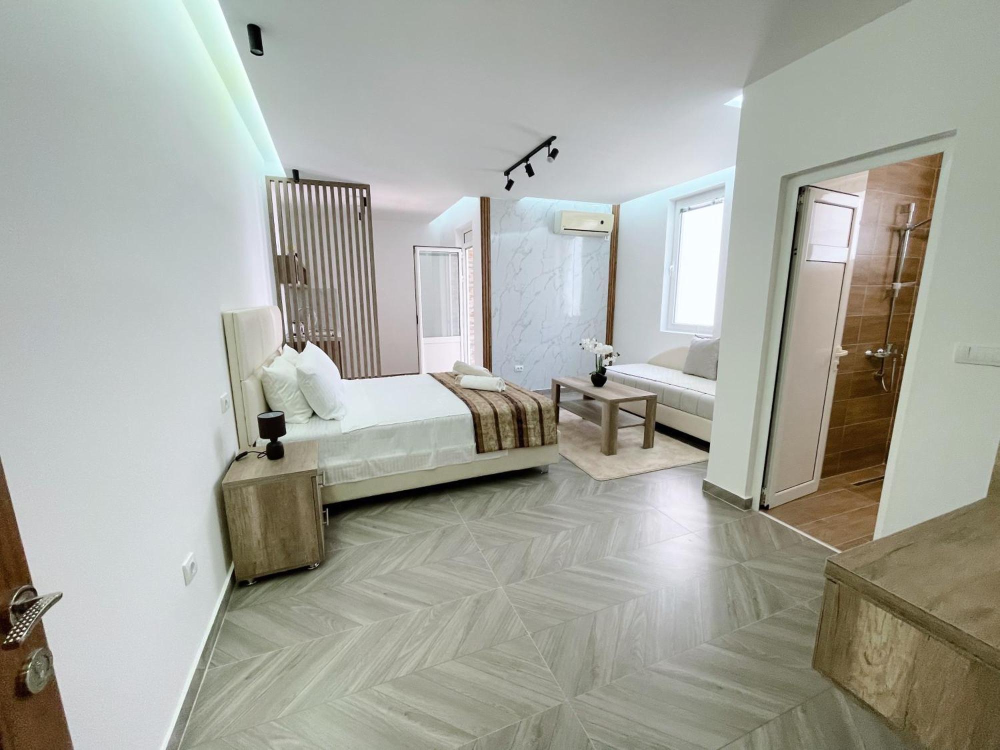 Guest House Koliqi - Hotel & Apartments Ulcinj Exterior foto